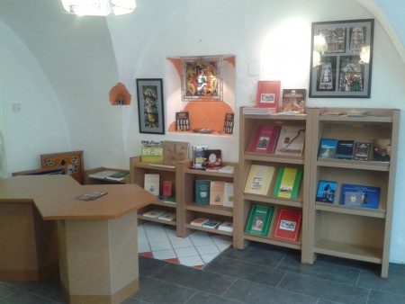 Cedrus Buchhandungen - Cedrus konyvkereskedes